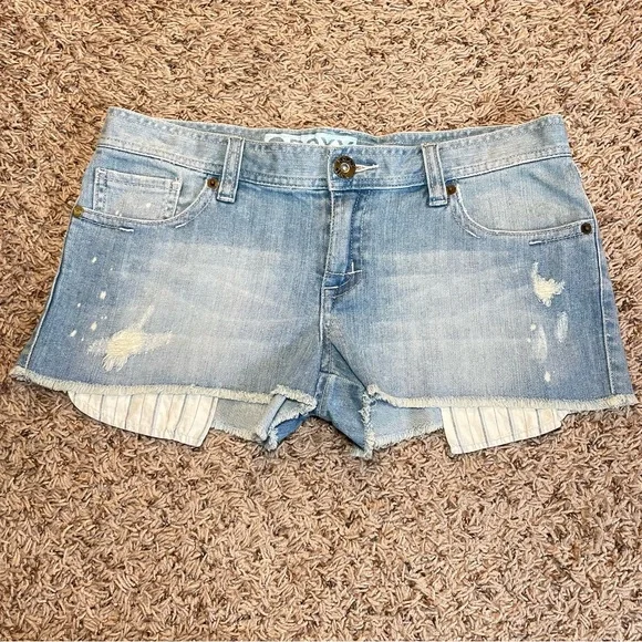 Y2K Roxy Low Rise jeans shorts size 9 - Picture 1 of 9